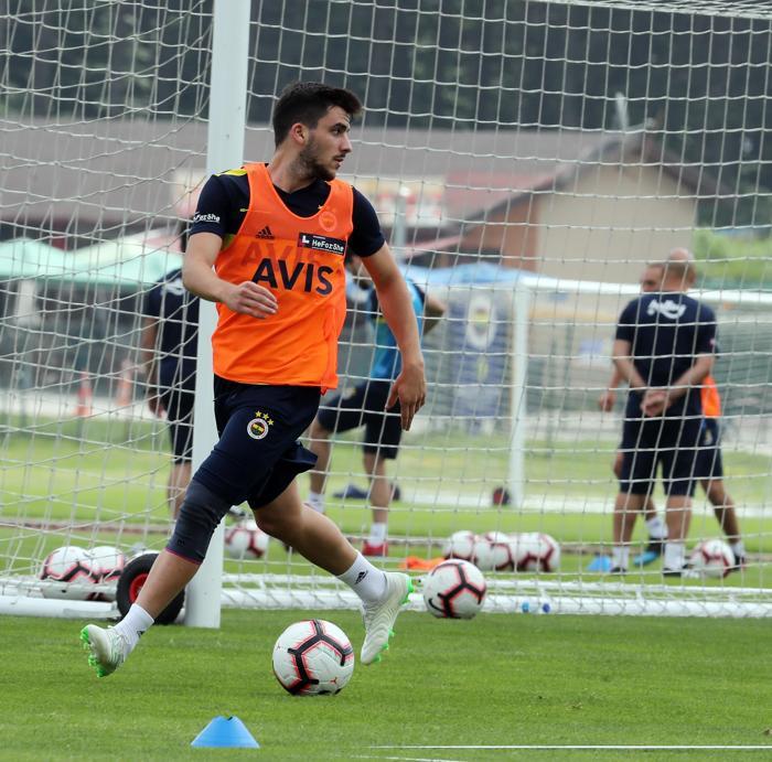 Fenerbahçe ilk antrenmanını gerçekleştirdi
