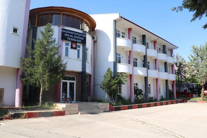 Tüm gelirlerine temlik konuldu