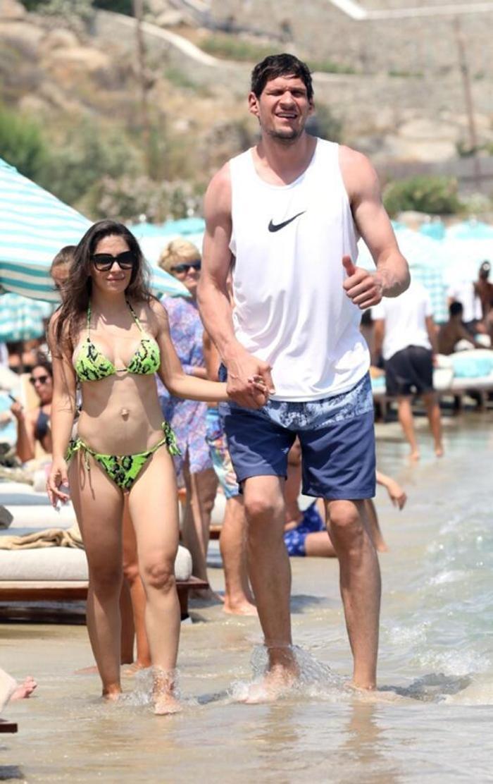 Boban Marjanovic ve sevgilisi tatilde