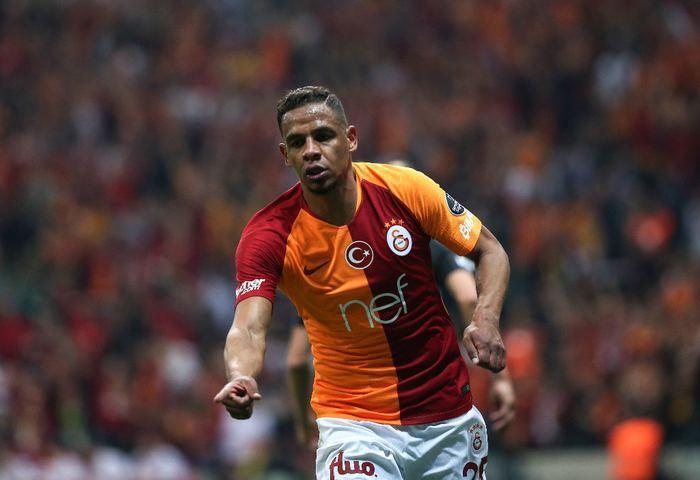 Galatasarayda son dakika Fernandonun yerine 3 aday...