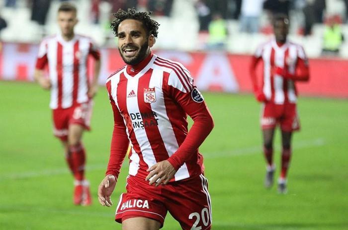 Beşiktaştan Galatasaraya transfer çalımı İmza an meselesi...