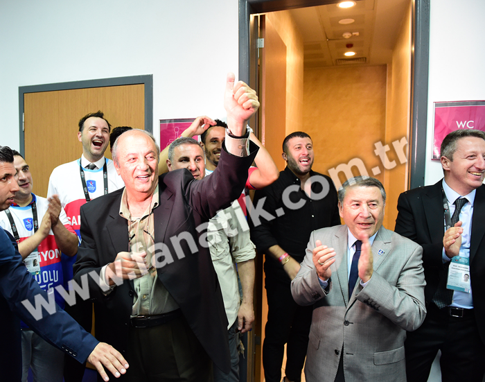 Anadolu Efeste Vasilije Micic, Fenerbahçe maçı sonrası gözyaşlarını tutamadı