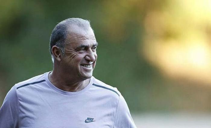 Galatasarayda flaş karar 3 ayrılık...
