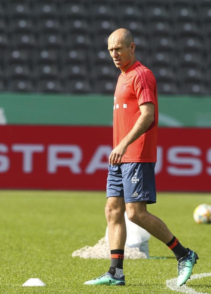 Süper Lige Arjen Robben bombası Türkiyeye geliyor