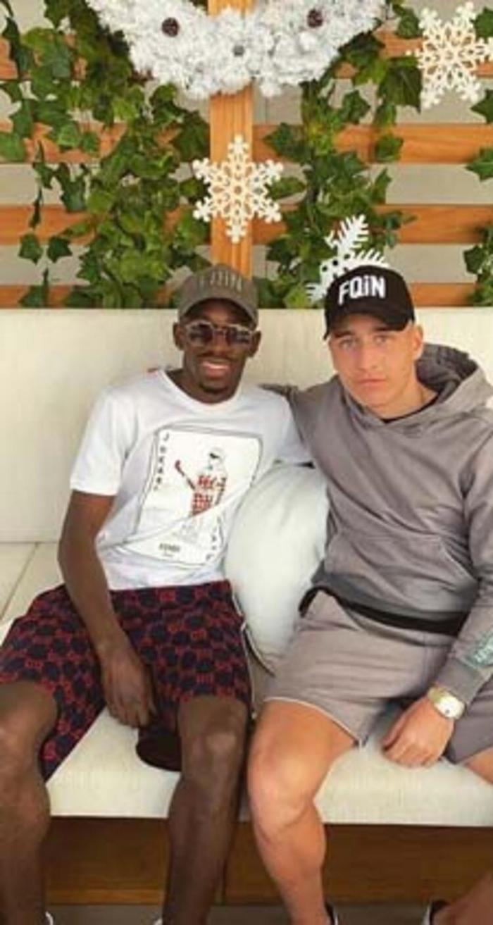 Emre Mor yakalandı Çapkınlık turu...