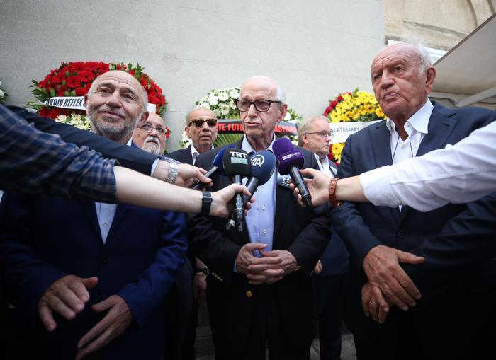 Fenerbahçe efsanesi Şeref Has son yolculuğuna uğurlandı