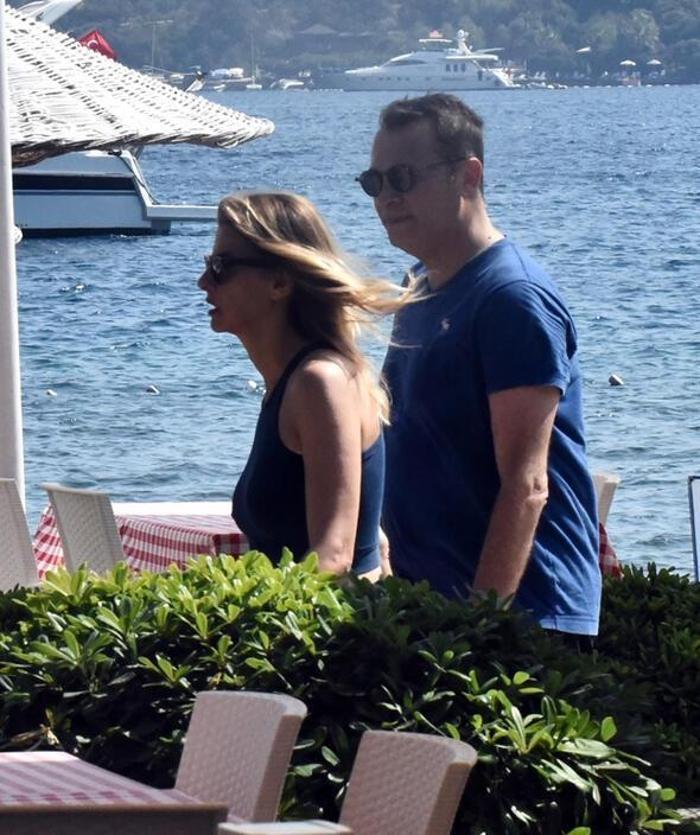 Fikret Orman ve sevgilisi yürüyüşte