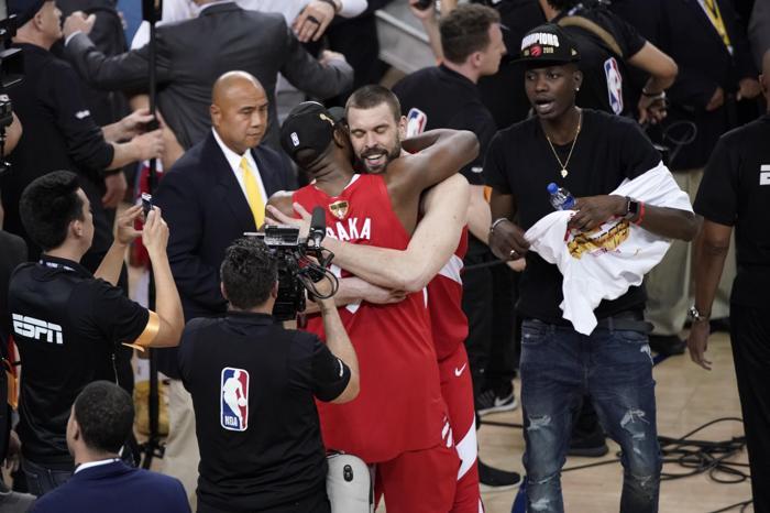 Toronto Raptorstan tarihi başarı