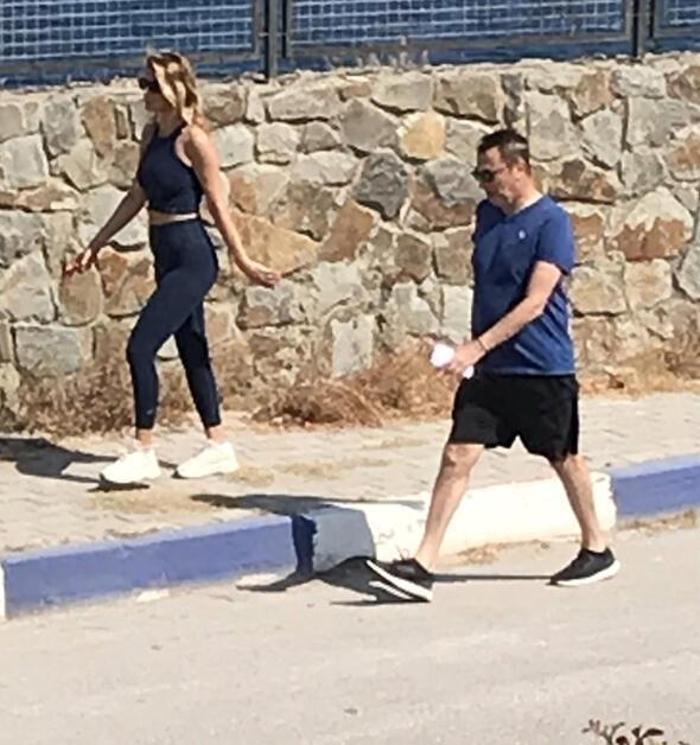 Fikret Orman ve sevgilisi yürüyüşte