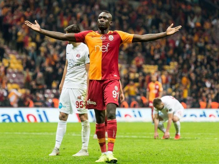 Galatasarayın golcüsü Diagneye teklif var 99 milyon...