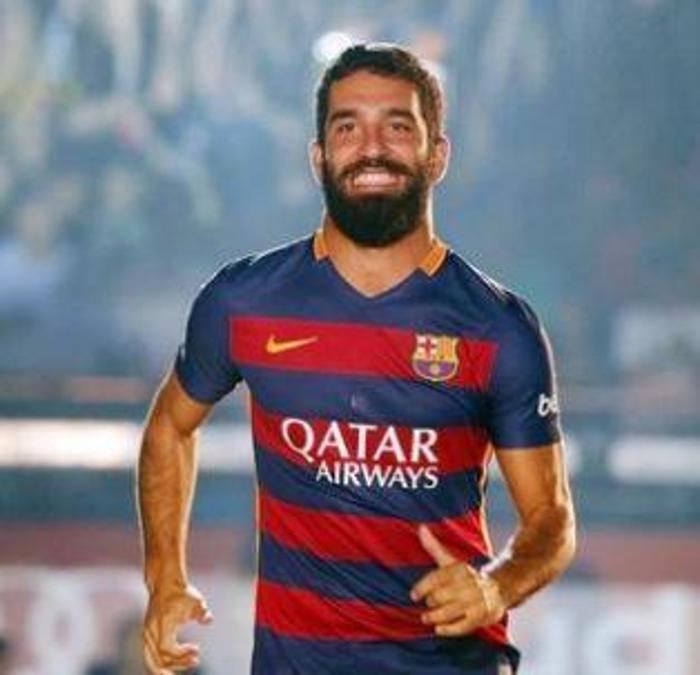 Galatasaray bombayı patlatıyor Arda Turan...