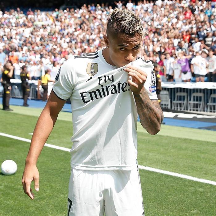 Fenerbahçede son dakika transfer gelişmesi Real Madridden sürpriz golcü