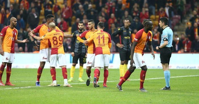 Her adımdan haberi var