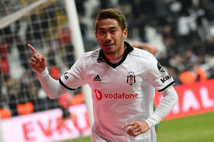 Guti, Shinji Kagawayı ikna etti