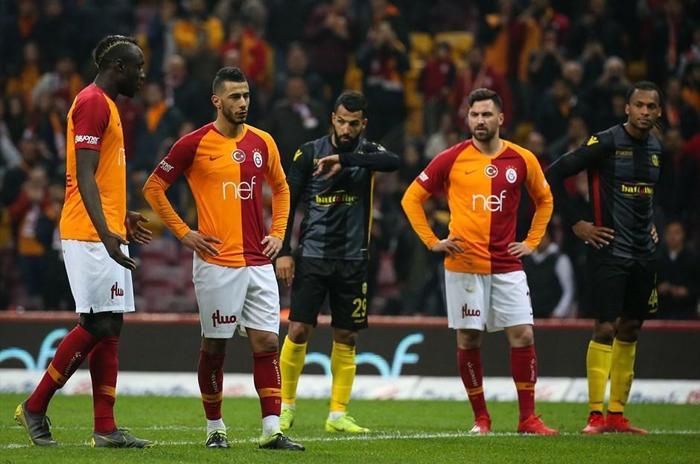 Galatasarayda Diagne ve Belhanda depremi Ayrılık zirvesi...