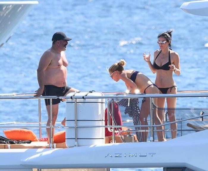 Cem Yılmaz ve Defne Samyeli Bodrum sezonunu açtı