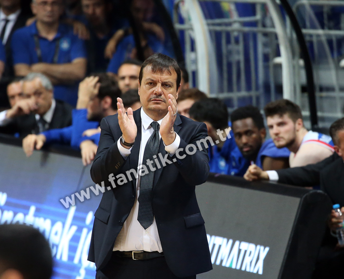 Fenerbahçe Beko - Anadolu Efes maçından ekrana yansımayanlar