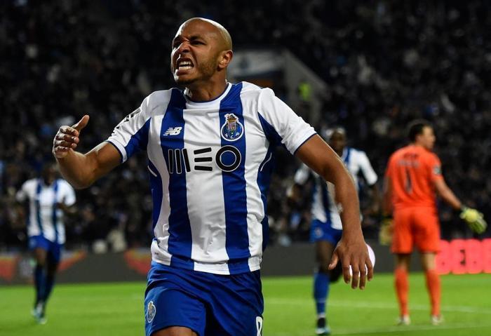 Fenerbahçeden transfer operasyonu Şampiyonluk kadrosu kuruluyor