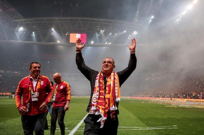 Galatasaray 4 yıldız ismi gözüne kestirdi