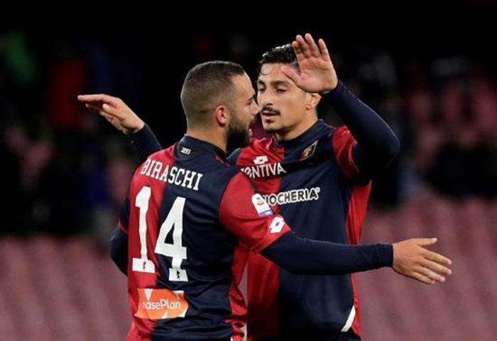 Galatasarayın genç futbolcusu Sinan Gümüş Genoaya transfer oldu