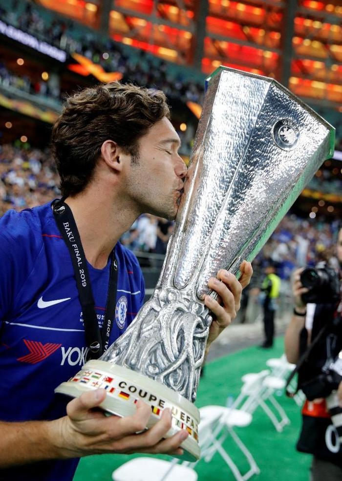Avrupa Liginin en büyüğü Chelsea kupasını aldı