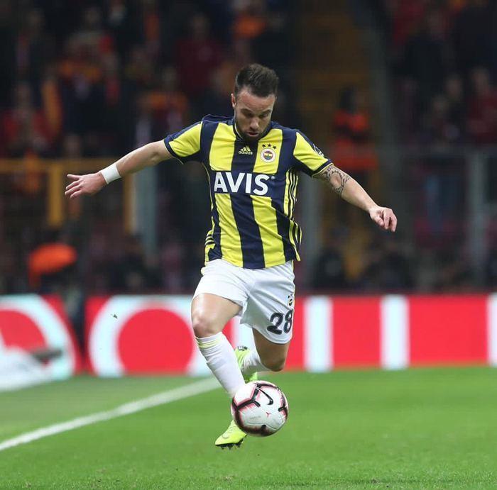 Fenerbahçeli Mathieu Valbuena pazartesi günü imzayı atıyor