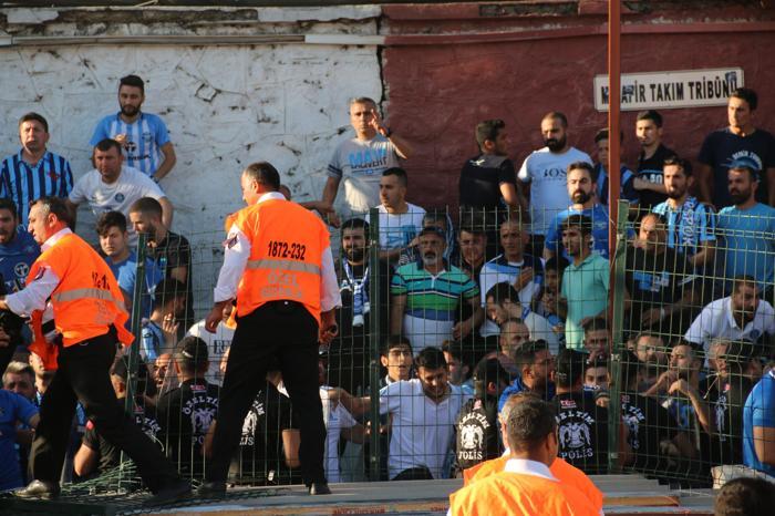 Hatayspor - Adana Demirspor maçında büyük gerilim