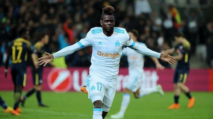 Mario Balotelli, Fenerbahçeye müjdeyi verdi Resmen açıkladı...