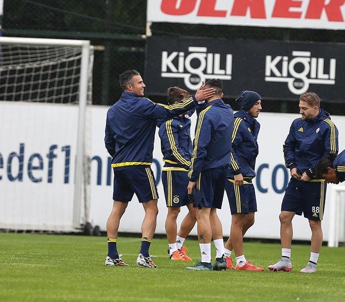 Fenerbahçenin ekonomisi neden bu kadar bozuldu