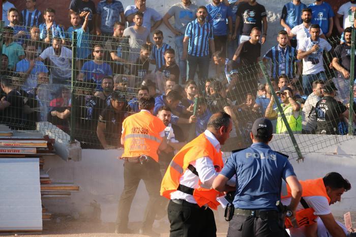 Hatayspor - Adana Demirspor maçında büyük gerilim