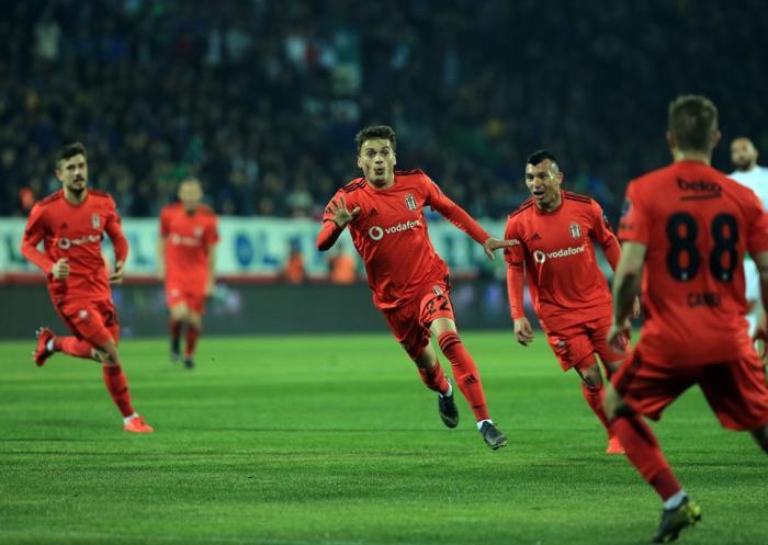 Küme düşen takım değişti İşte VARsız puan durumu