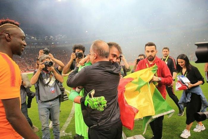 Flaş | Galatasaray Altay Bayındırı transfer etti Twitterdan duyurdu