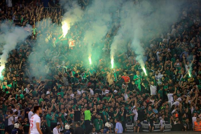 Sakaryaspor - Karagümrük maçında inanılmaz atmosfer