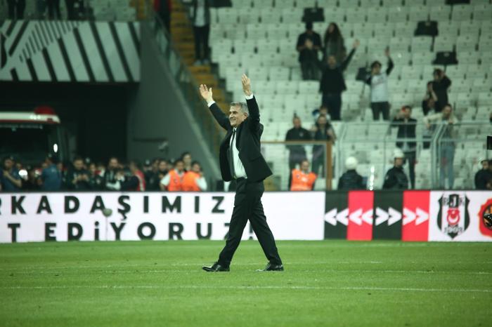 Vodafone Parkta Şenol Güneşten veda 3lüsü