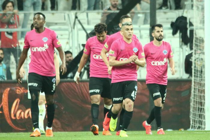 12 - Kasımpaşa - 43 puan / -5 averaj