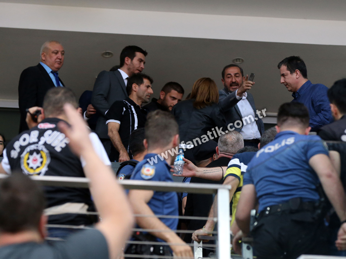 Fenerbahçe Beko - Türk Telekom maçında gerginlik
