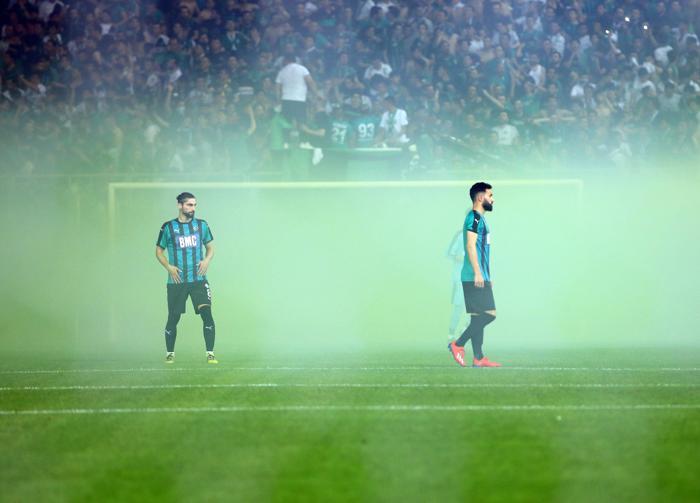 Sakaryaspor - Karagümrük maçında inanılmaz atmosfer