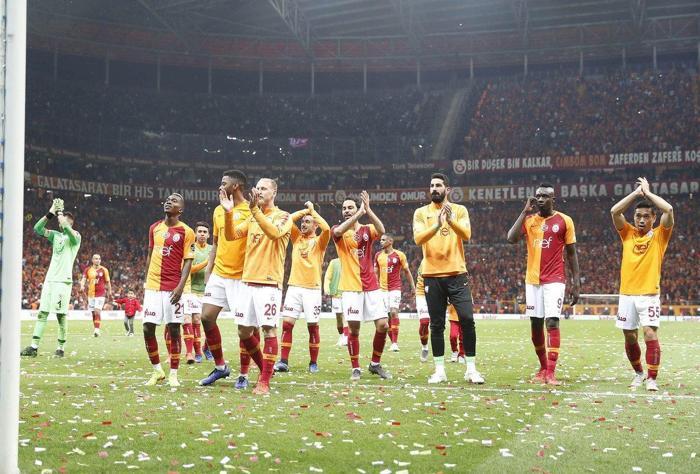 Galatasaraylı taraftarlar şampiyonluk moduna girdi