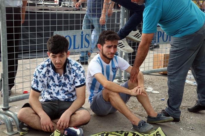 Adana Demirsporlu taraftarlar adeta yıkıldı
