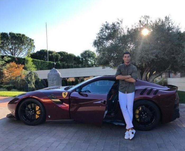 Cristiano Ronaldo çıldırmış olmalı; İşte otomobil koleksiyonu