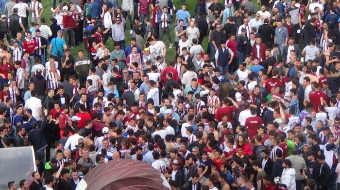 Batuhan Karadeniz Bandırmasporu ligde tuttu, taraftar çıldırdı