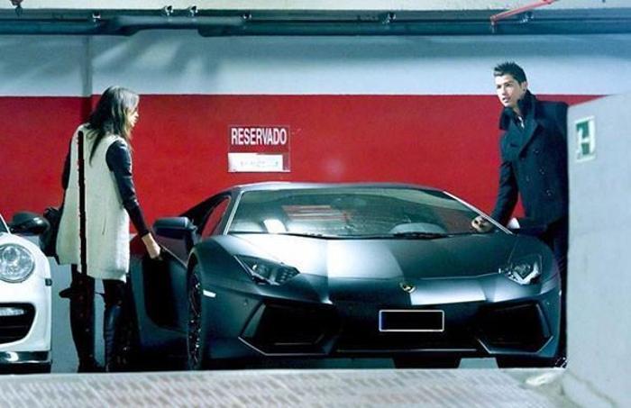 Lamborghini Aventador LP700-4