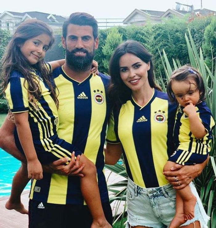 Zeynep Demirelden Volkan Demirelle ilgili büyük sürpriz