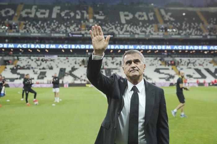 Beşiktaşta yaprak dökümü Yolcu listesi ortaya çıktı