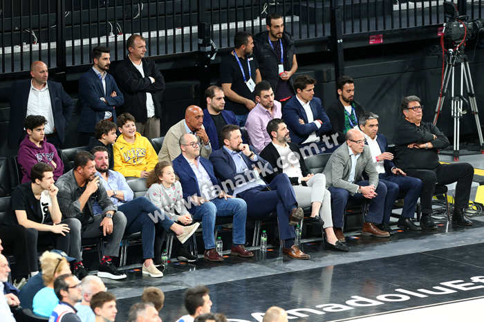 Anadolu Efes - Barcelona Lassa maçından ekrana yansımayanlar