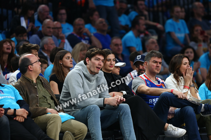 Anadolu Efes - Barcelona Lassa maçından ekrana yansımayanlar
