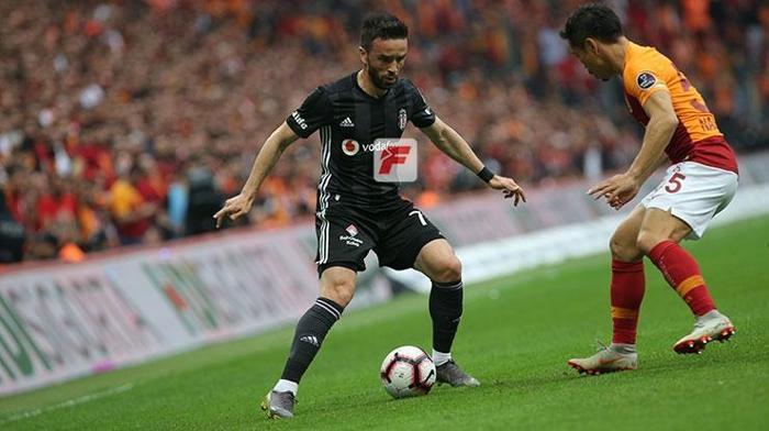 Galatasaray - Beşiktaş derbisinden ekrana yansımayanlar