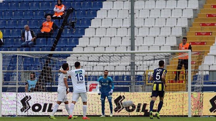 Harun Tekinin yaptığı büyük hata sosyal medyayı salladı