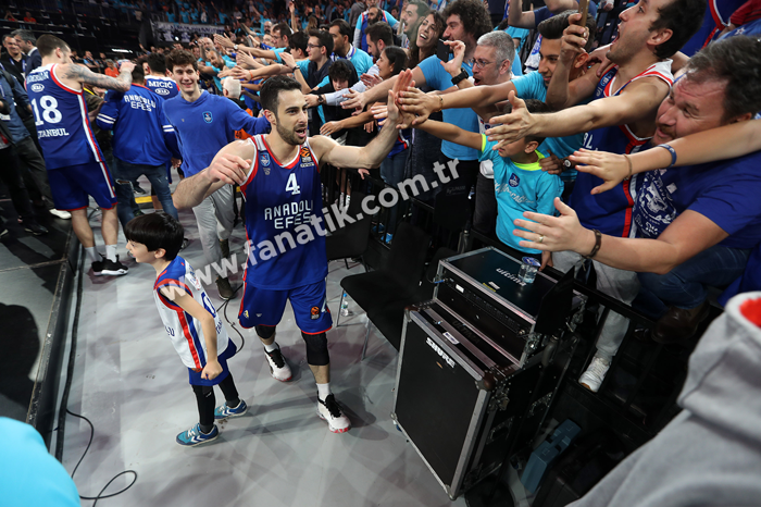 Anadolu Efes - Barcelona Lassa maçından ekrana yansımayanlar