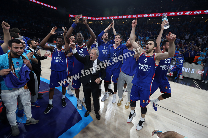 Anadolu Efes - Barcelona Lassa maçından ekrana yansımayanlar